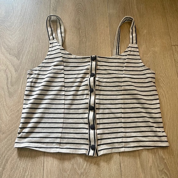 TOPSHOP Striped Button-Up Crop Top - Picture 1 of 4